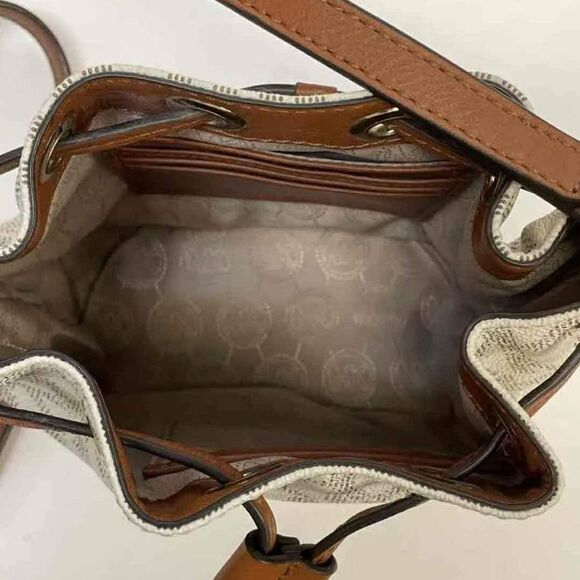 Michael Kors MK Designer Beige Brown Crossbody Bag Bucket Drawstring Purse Bag - Picture 7 of 8